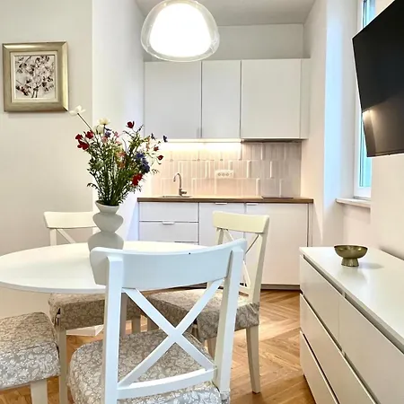 Old Town Bolero Luxury Apartment Split