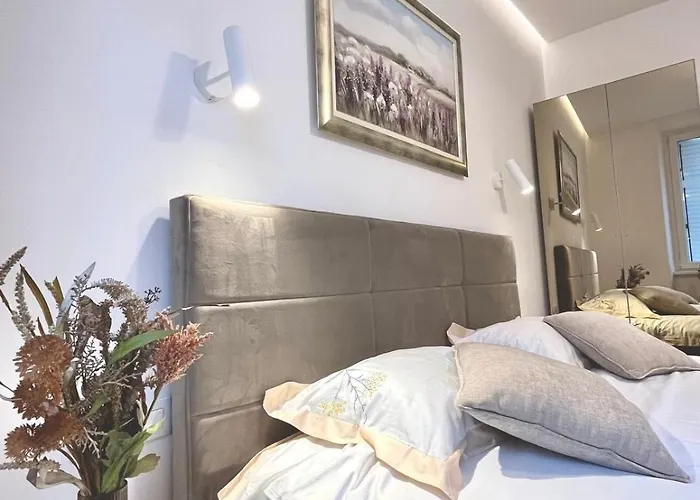 Old Town Bolero Luxury Apartman *